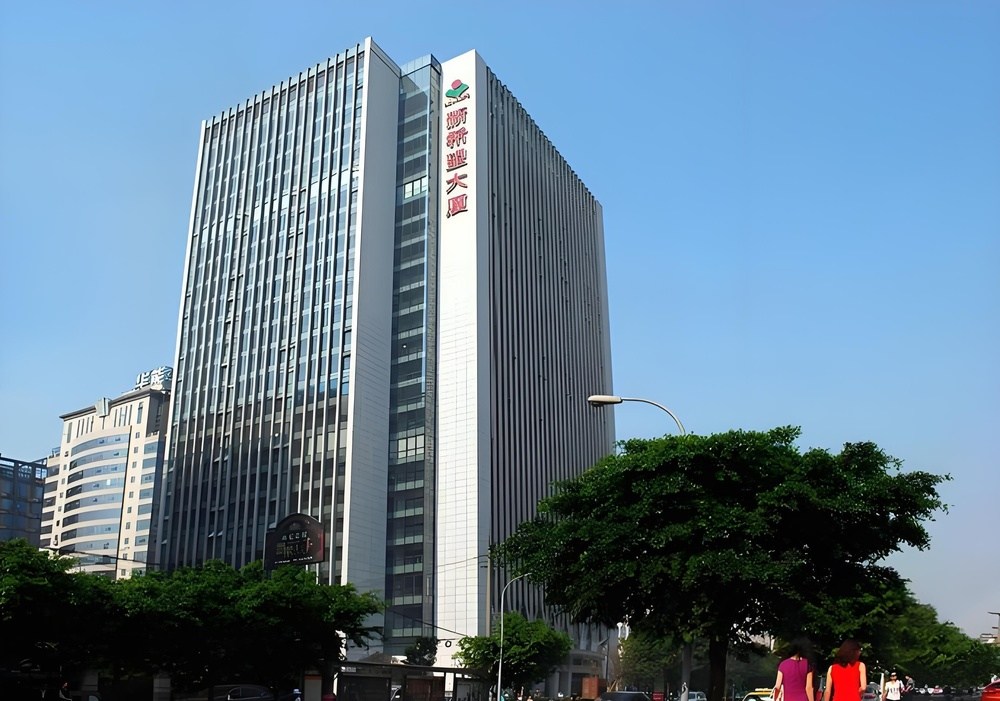 新希望大厦外立面图